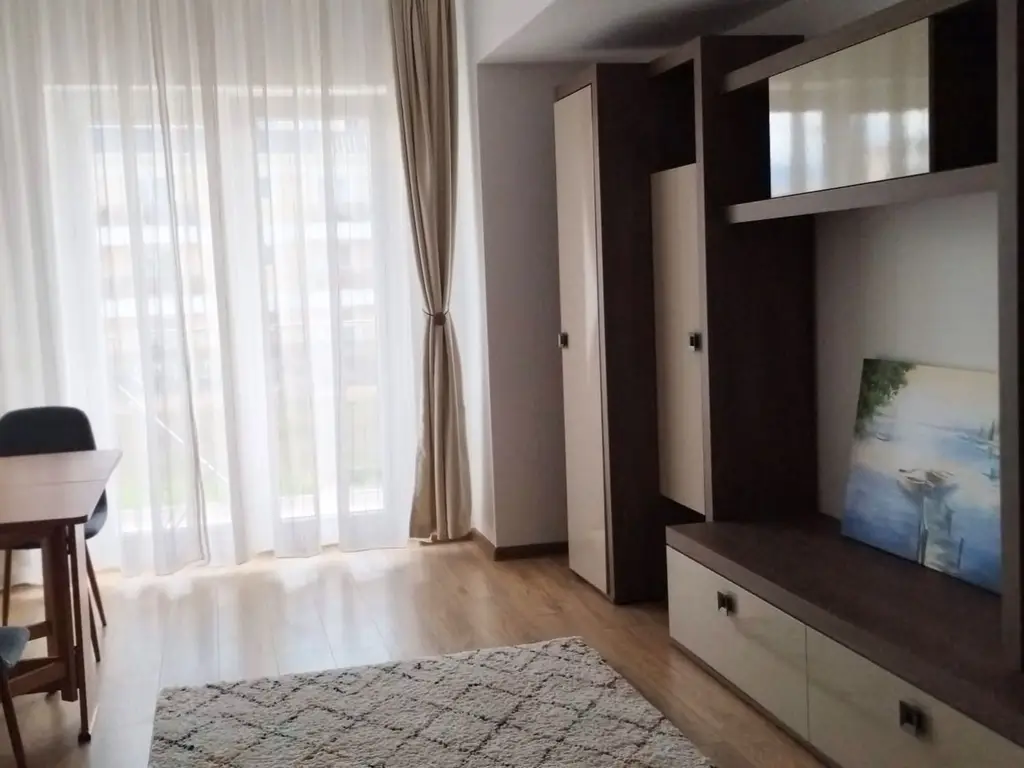 2 Camere Decomandat Orientare Sudică Bella Vista Brașov Aproape de Coresi