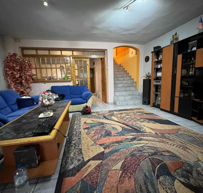 Casa Vila Splaiul Unirii P+2+pod si P+1 eventual schimb OFERTA