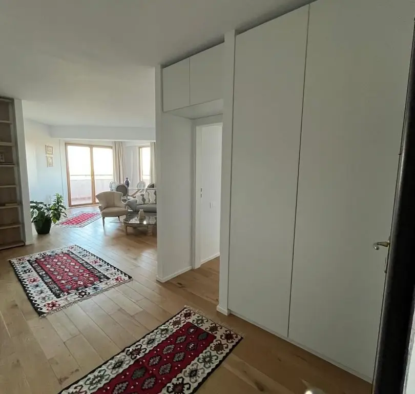 Piata Presei Libere apartament 3 camere de vanzare