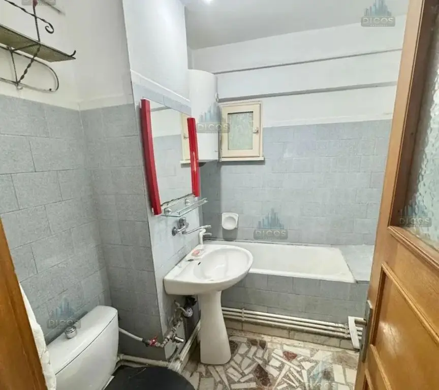 Apartament 4 Camere – Lângă Liceul Maiorescu, Giurgiu