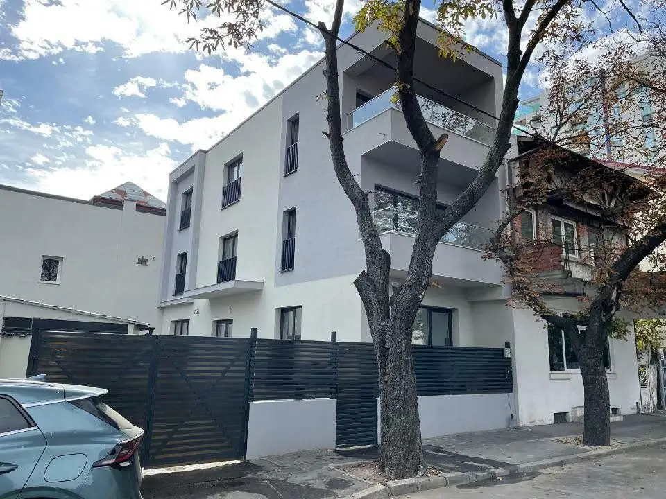 Vila de vanzare