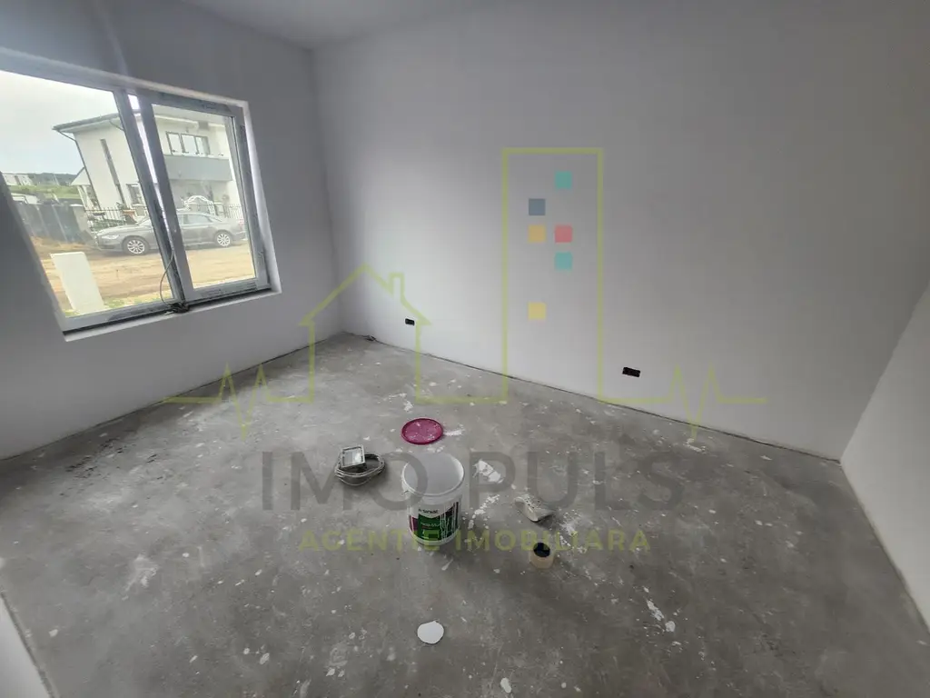 Duplex despartit prin Garaj. 4 dormitoare. 3 Bai. Dumbravita