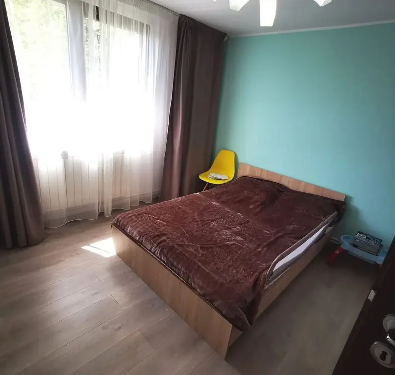 De vanzare apartament 3 camere, micro 39, 76.000 euro negociabil