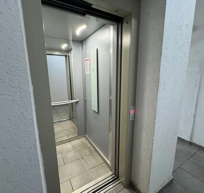 Garsonieră decomandată de închiriat, Militari Residence, Str. Rezervelor 55C
