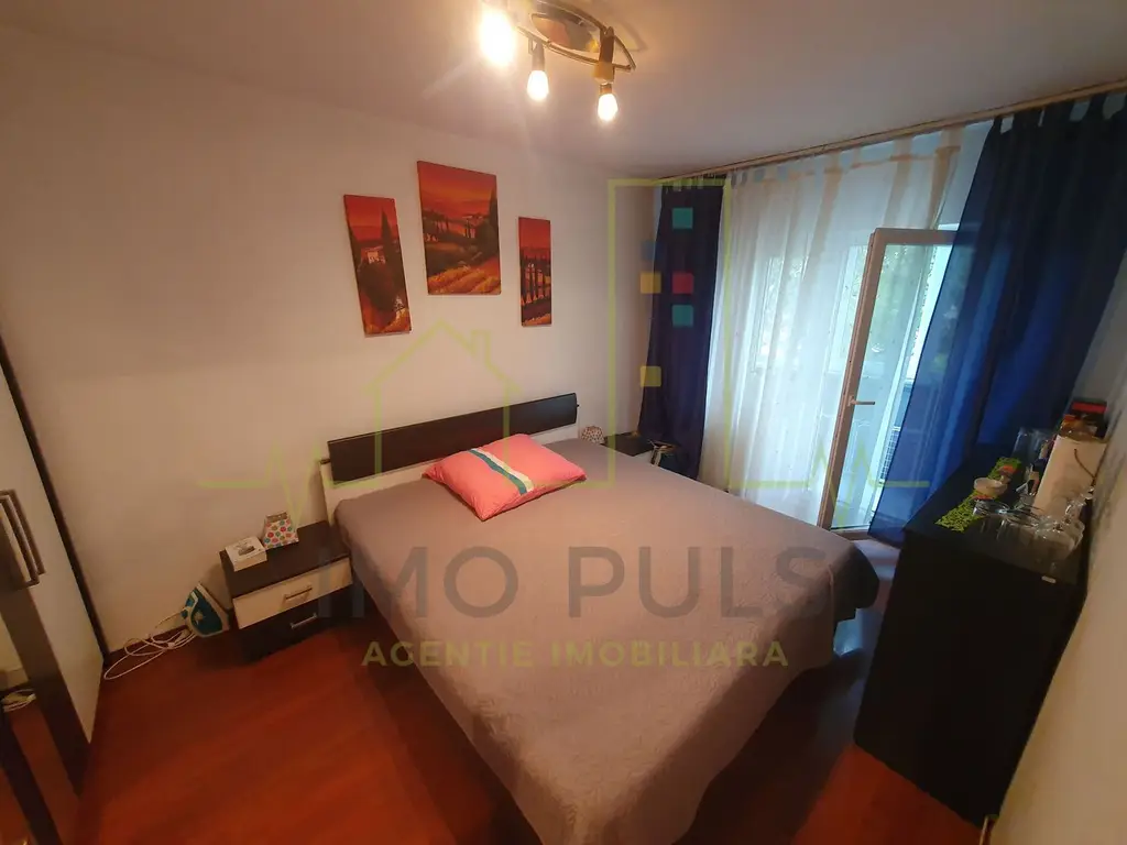 Aradului. 3 Camere. 2 Bai. 2 Balcoane. Decomandat.