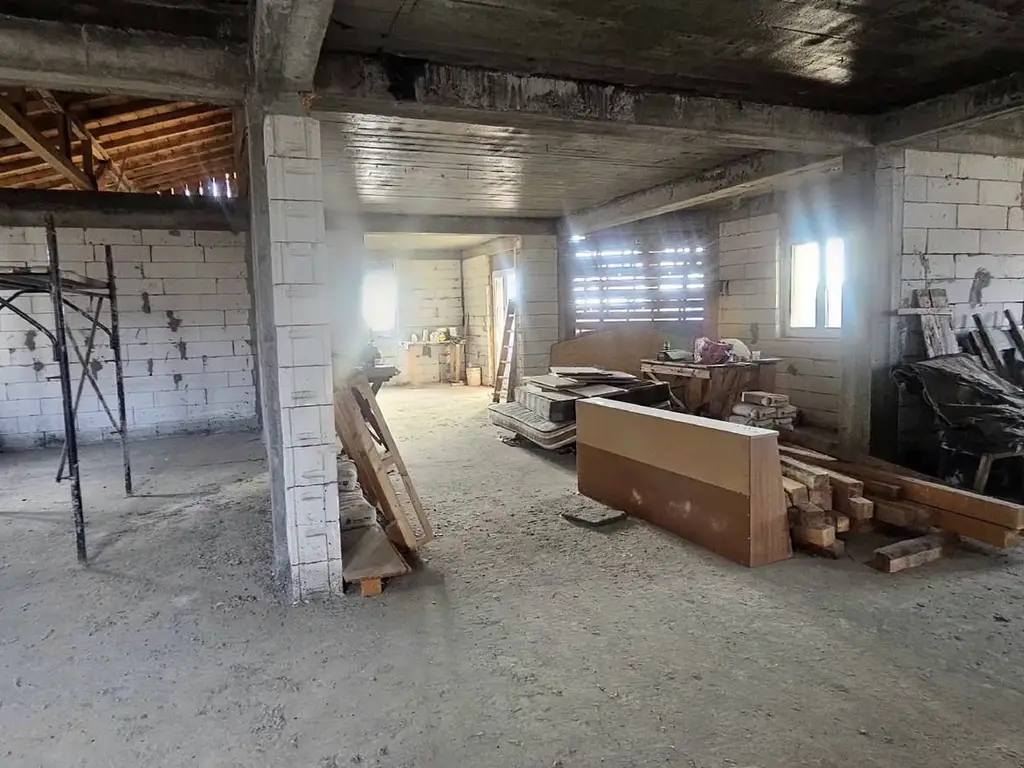 Casa la rosu Bariera Traian, teren 896 mp, COMISION 0%