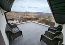 Vindem casă cu terasă lângă hanul Trei Sarmale