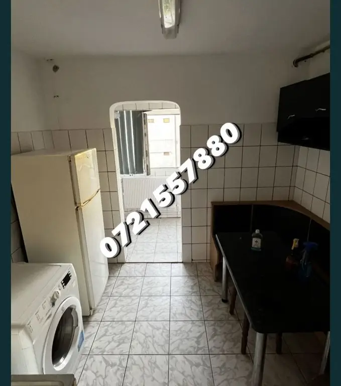 De vanzare apartament 3 camere