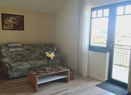De închiriat apartament 2 camere – Dumbrăvița (la intrare)