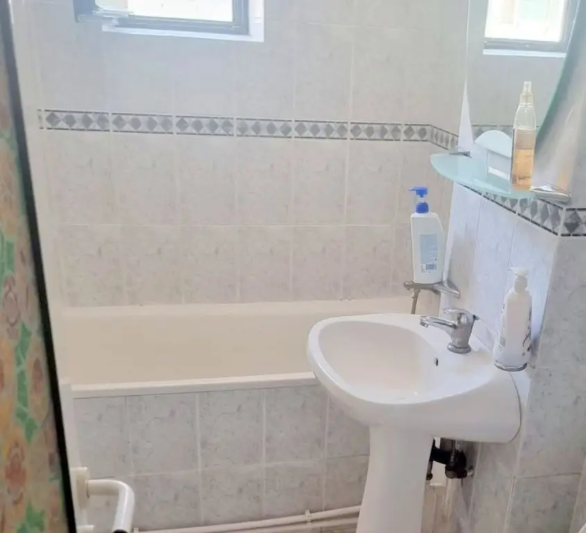 Apartament 3 camere de închiriat – Zona Gară – 85 mp – Etaj 3