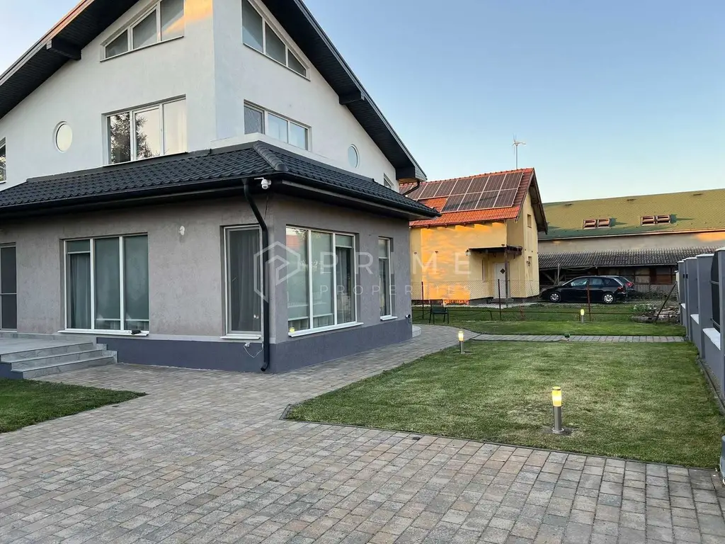 DE VÂNZARE: Casă Modernă „La Cheie” (175 mp) | 7 Noiembrie