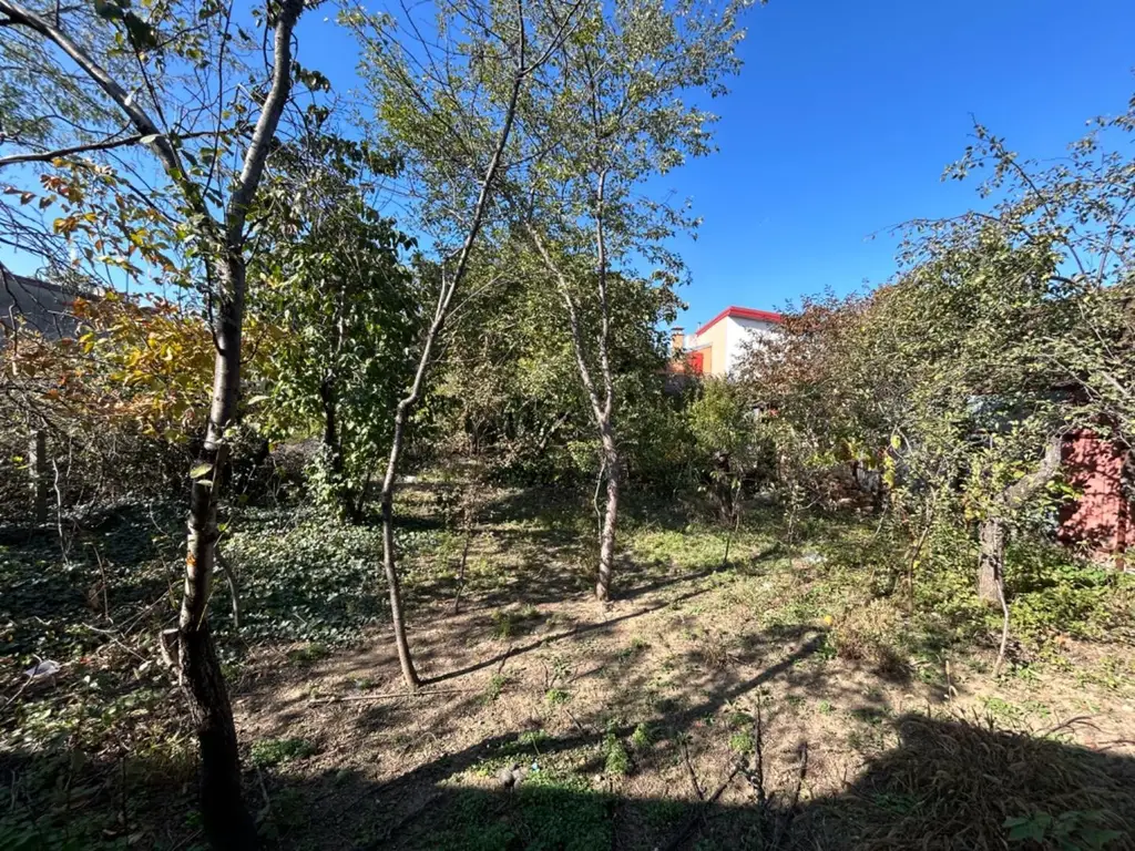 Teren 480 cu casa de 3 camere demolabila ( sau renovabila) sector 1