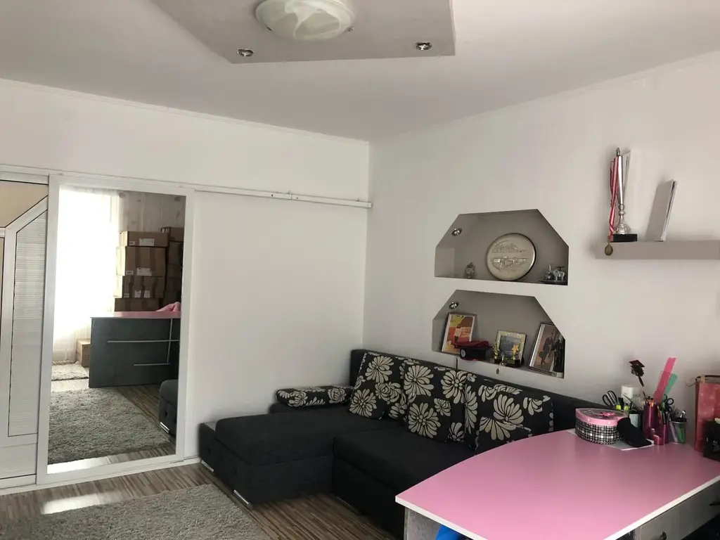 BRASADAS vinde casa cu 7 camere si teren 1100mp in zona Burdea.