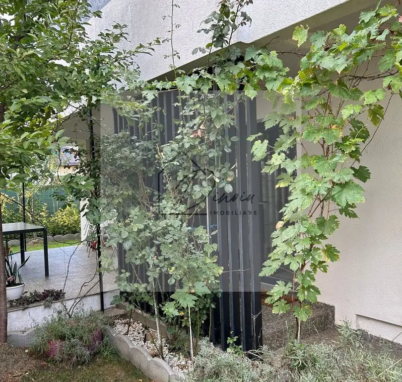 Vila de vanzare in Tunari I Gata de mutat I 4 camere 5 parcari  COM0%