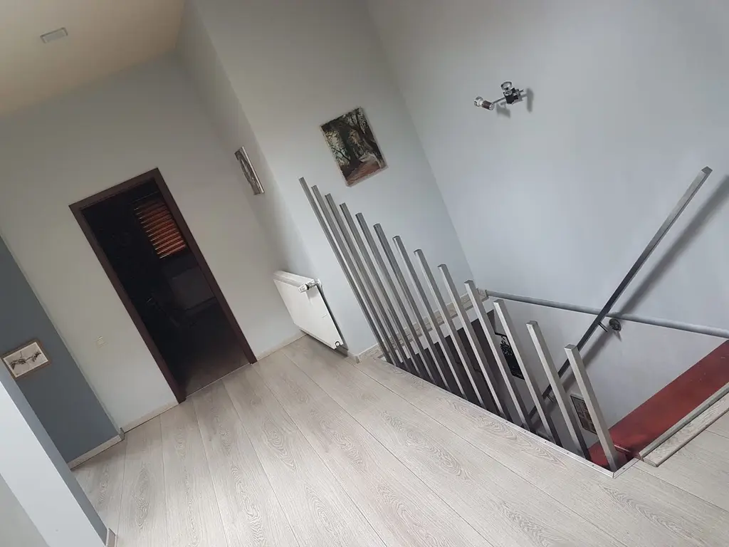 BRASADAS vinde casa individuala in zona Aurel Vlaicu.