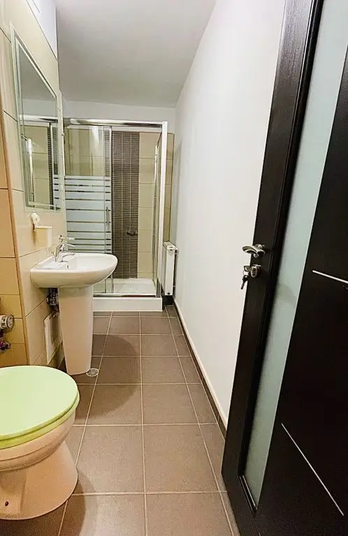 Propietar, Garsonieră de Vânzare, Liberty Mall