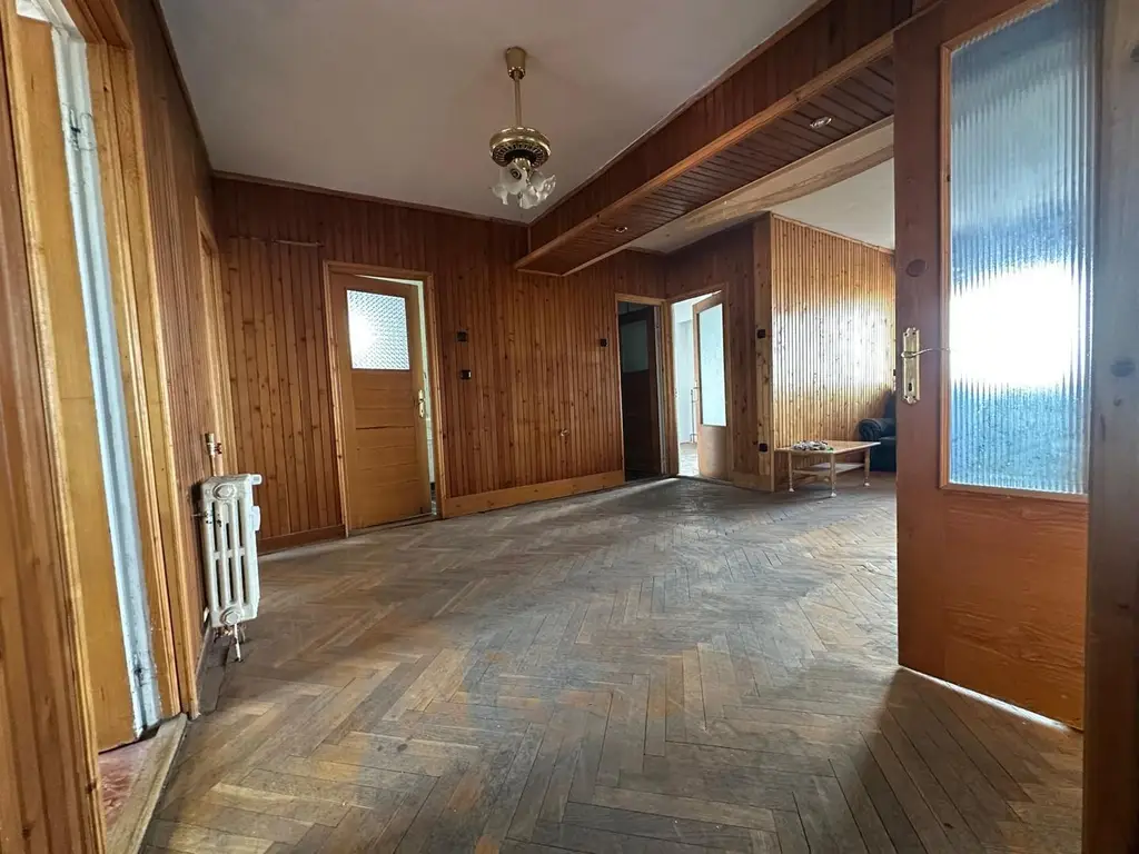 Apartament 4 camere – Ultracentral, Bld. Magheru, Oradea-149.900 euro