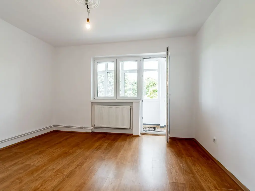Apartament 2 camere Ultracentral, bvd Revolutiei, Arad - COMISION 0