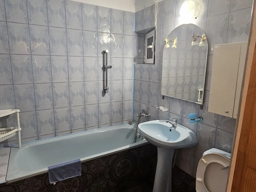 Crangasi apartament 3 camere de inchiriat mobilat si utilat