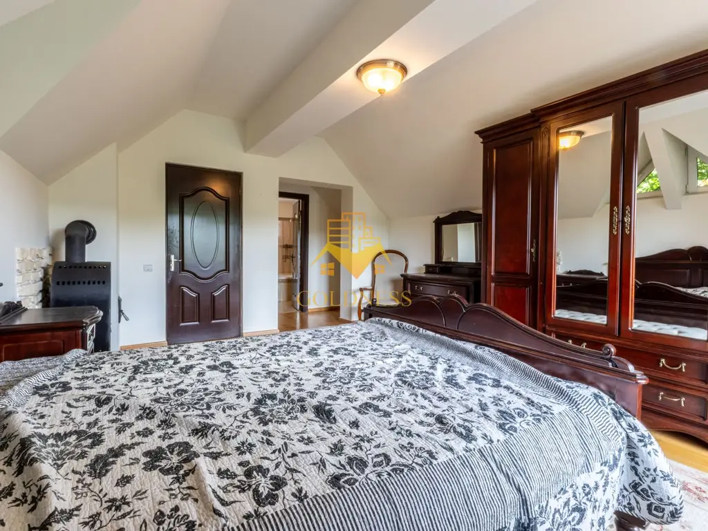 Casa individuala, 5 camere, dressing,garaj, 1000 mp gradina, Borhanci
