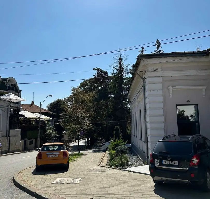 Persoana fizica !! vand casa Centru  !! 1160 Mp !! rate !!