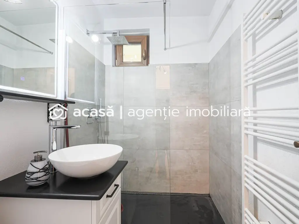 REZERVAT! 95.000 € – lux, liniște și natură, B-dul Revoluției–Podgoria