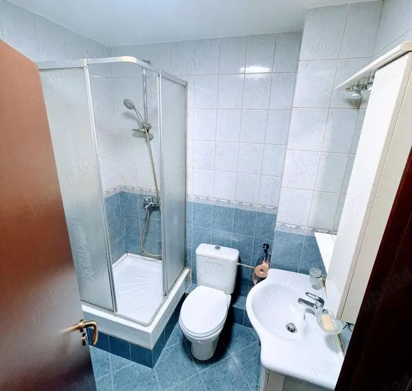 Ag BRASADAS închiriaza ap 2 cam et 4/8 Calea 13 Septembrie.