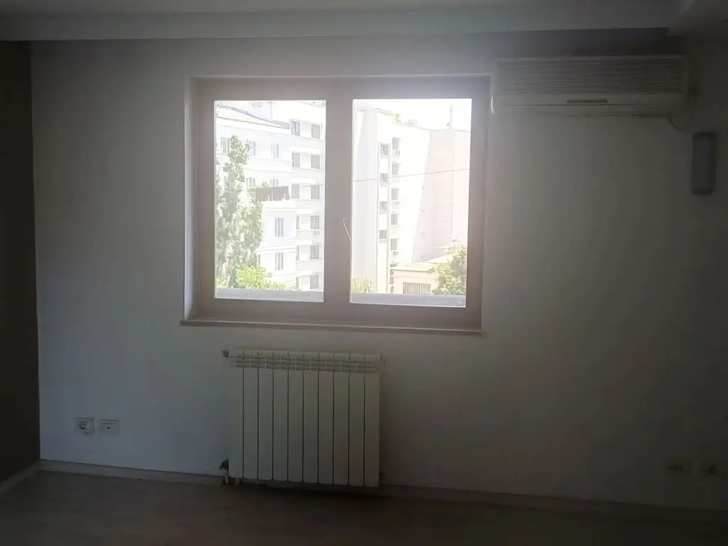 Apartament de Vanzare - Zona Ateneul Roman - 4 camere - 110 MP