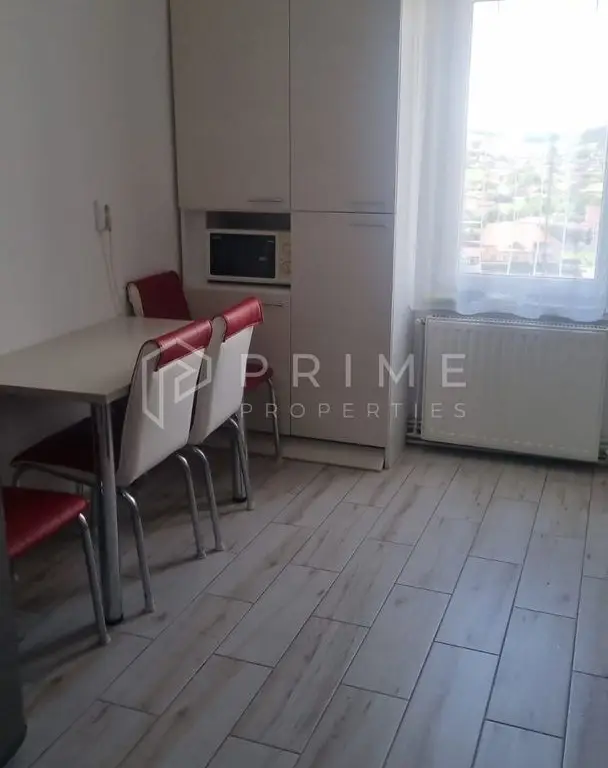 Apartament spațios cu 3 camere | Cartier Unirii