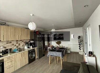 Apartament 3 camere, dressing, balcon, parcare, zona Eroilor