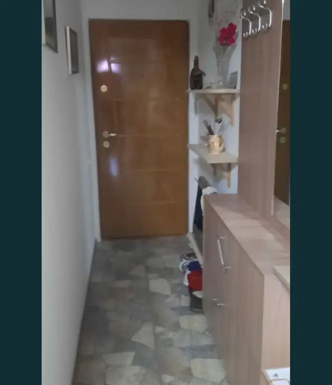 De vanzare apartament cu 2 camere