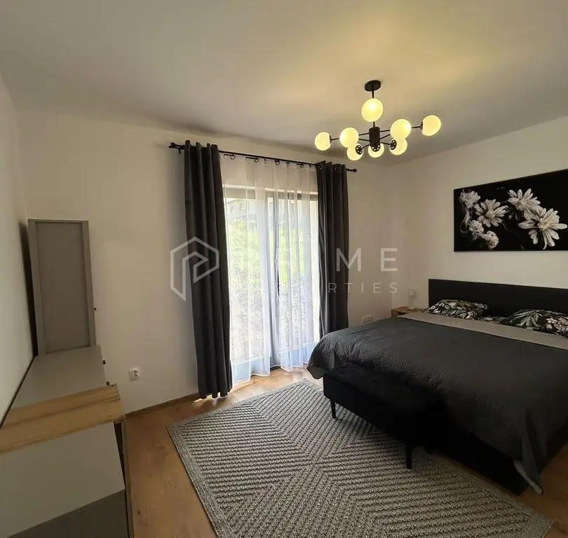 Casă modernă de închiriat – Eleganță și confort în Livezeni