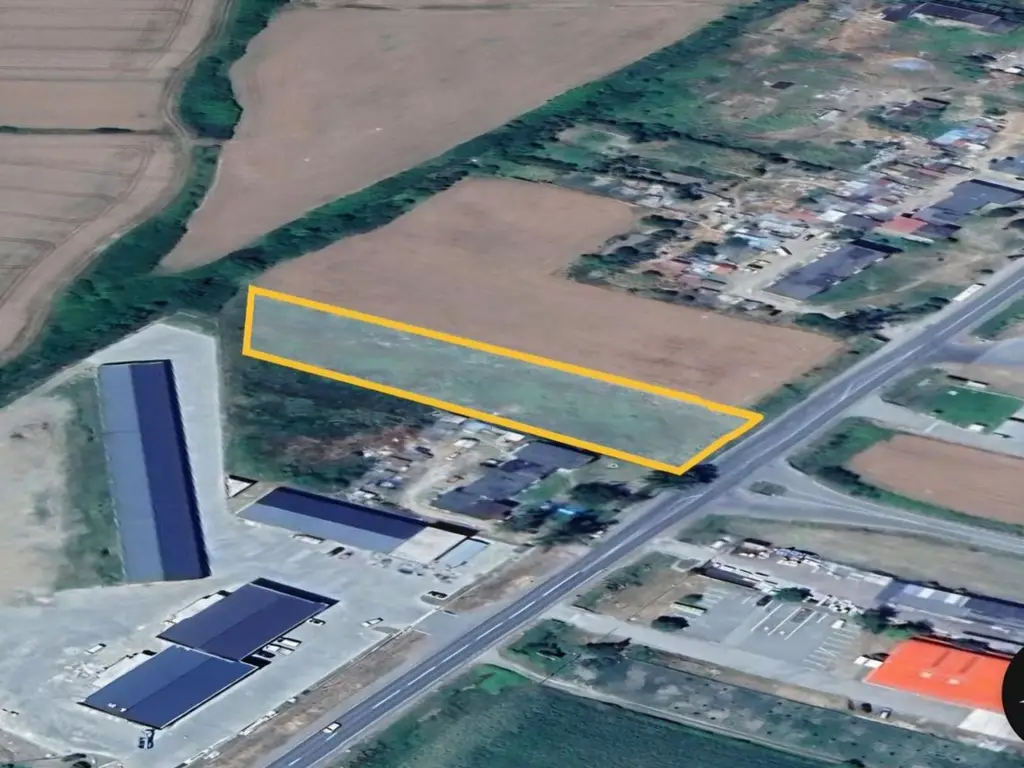 BRASADAS vinde 5000 mp. teren intravilan Aurel Vlaicu SOCAR.