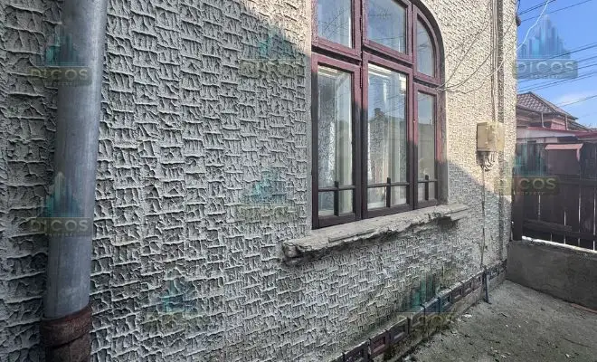 Casă de vânzare cu 3 camere