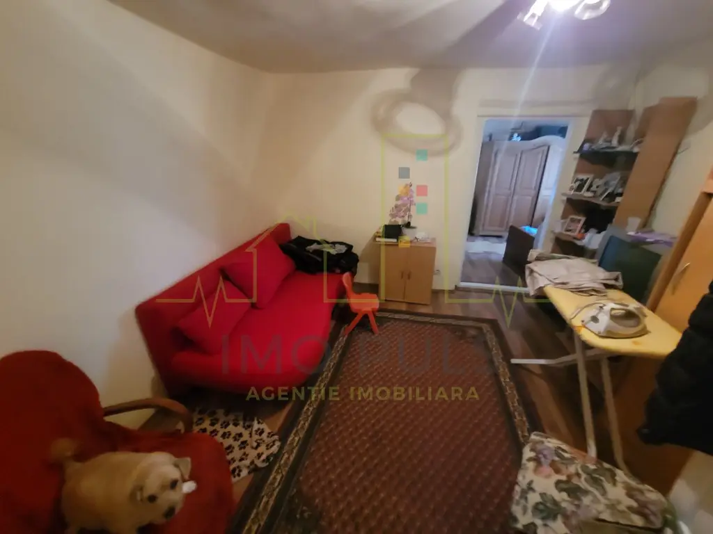 Casa in Ronat compartimentata in 2 apartamente cu intrari separate