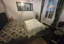 Casa + 5 apartamente + spatiu de inchiriat + parcari. Pretabil locuit + afacere