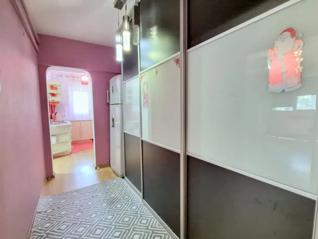 De inchiriat apartament cu 2 camere, Micro 17, parter, 400 euro