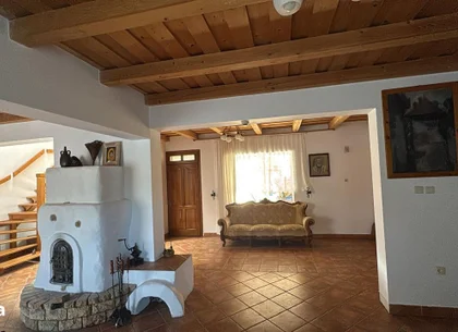 BRASADAS vinde casa în zona Titulescu.