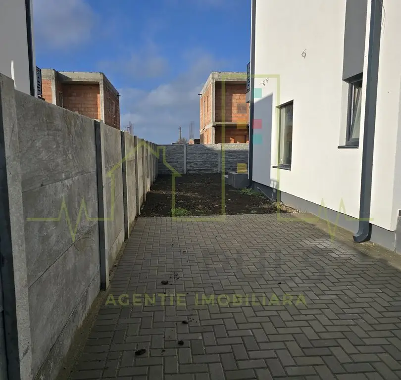Duplex modern, incalzire in pardoseala, compartimentare inteligenta.