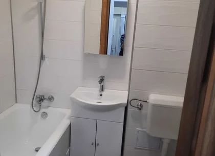 Ag BRASADAS închiriază ap 2 cam Et 3/9 50mp MAGHERU.