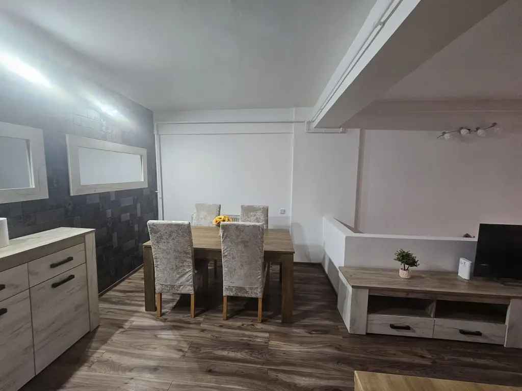 Apartament 2 camere, bloc 2010, garaj, Centru - Nord