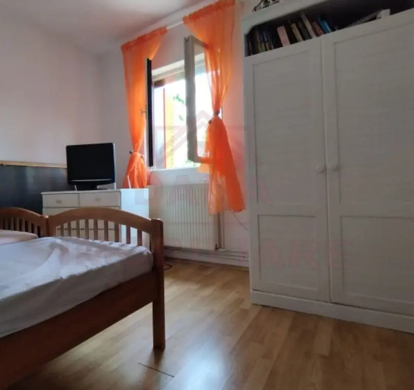 CASĂ DE VÂNZARE ÎN POUANA MĂRULUI,JUD. CARAȘ-SEVERIN