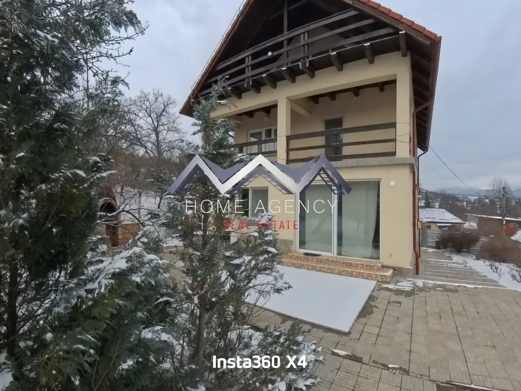 Vilă ultrafinisată cu panoramă superbă, teren 868 mp– Breaza