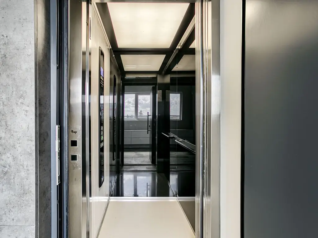 Penthouse bloc nou lângă Malul Muresului în Arad