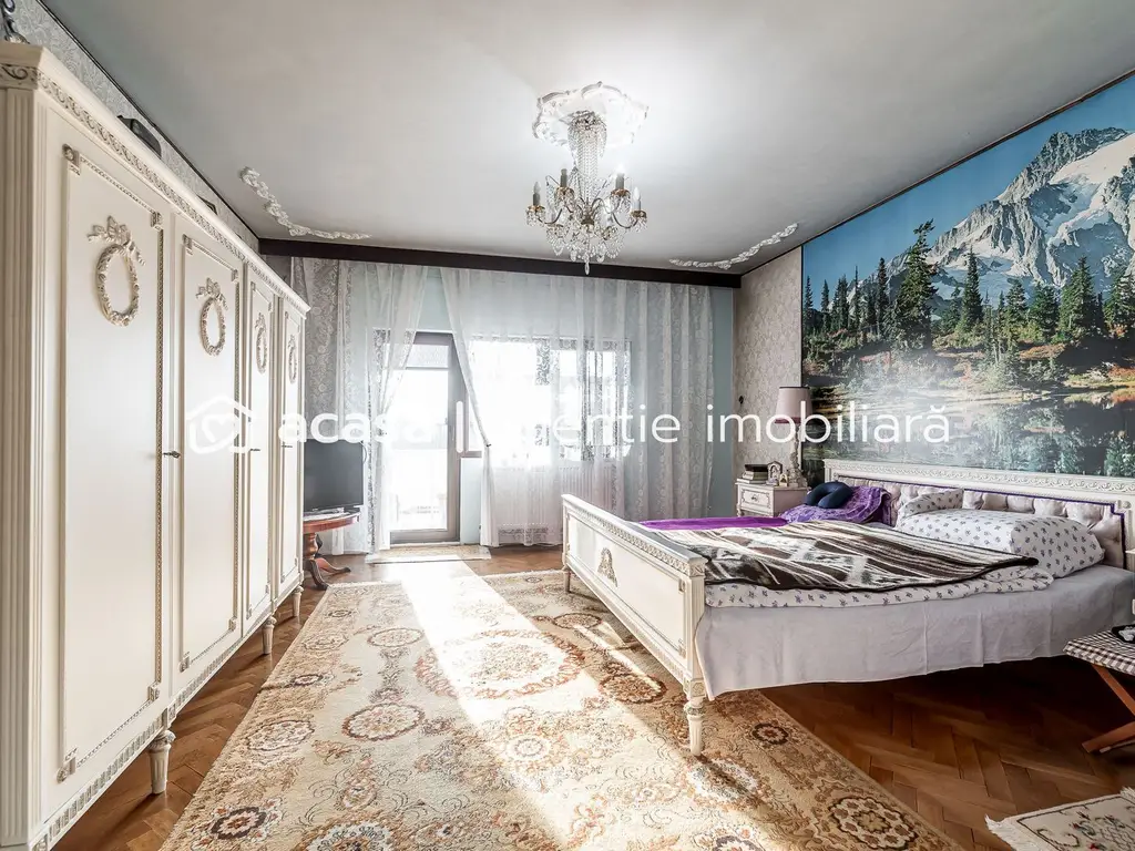 VANDUT! Vilă cu 4 apartamente aproape de centrul Timișoarei