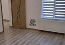 Casă de închiriat 3 camere + grădină, 2 locuri de parcare,