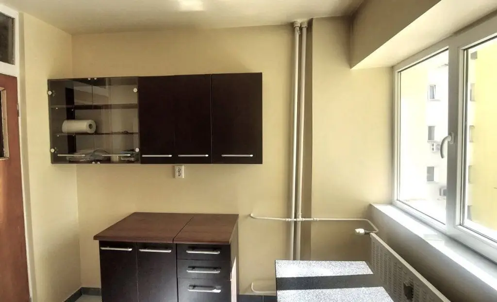 Vand apartament 4 camere situat la 10 min de Piata Unirii