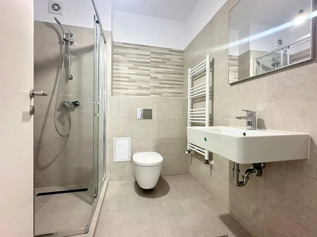 Inchiriere apartament nemobilat Casa Nobel Lângă Coresi