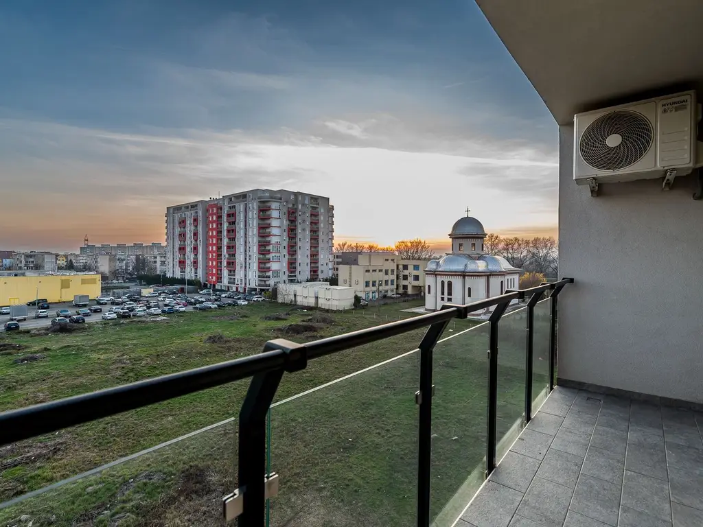 VÂNDUT! Apartament 2 camere, bloc nou, malul Mureșului
