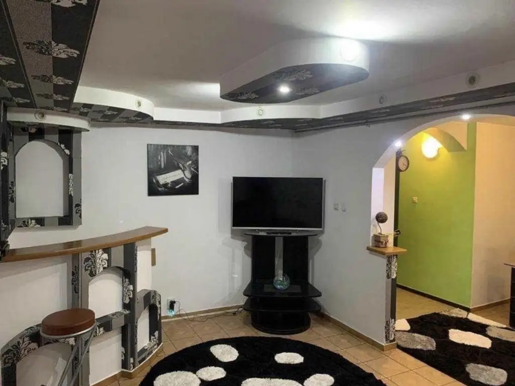 Prorpietar vand apartament 3 camere decomandat confort 0